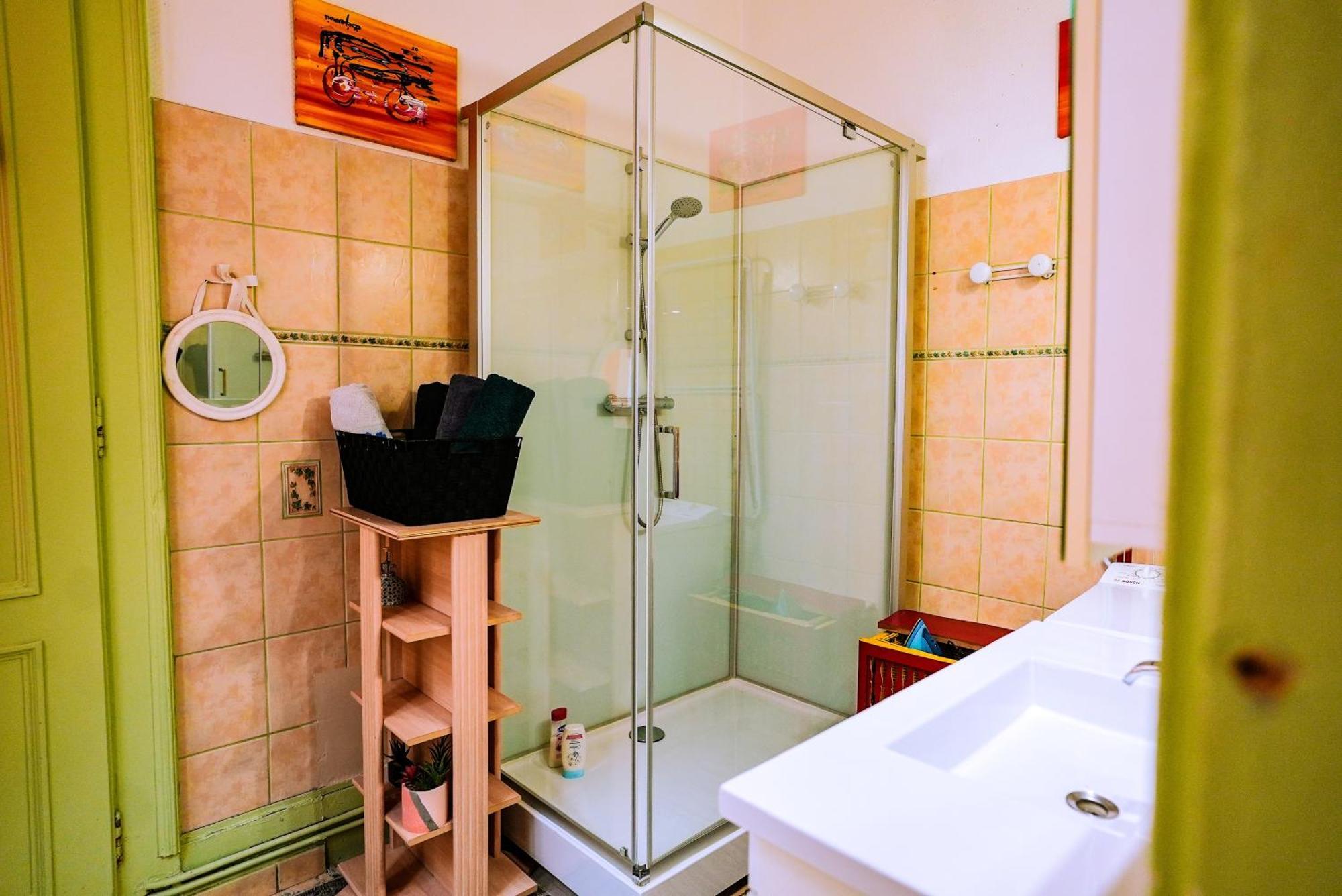 Le St Amour Elegant 2 Chambres *Wifi/Super Centre* Безансон Екстериор снимка