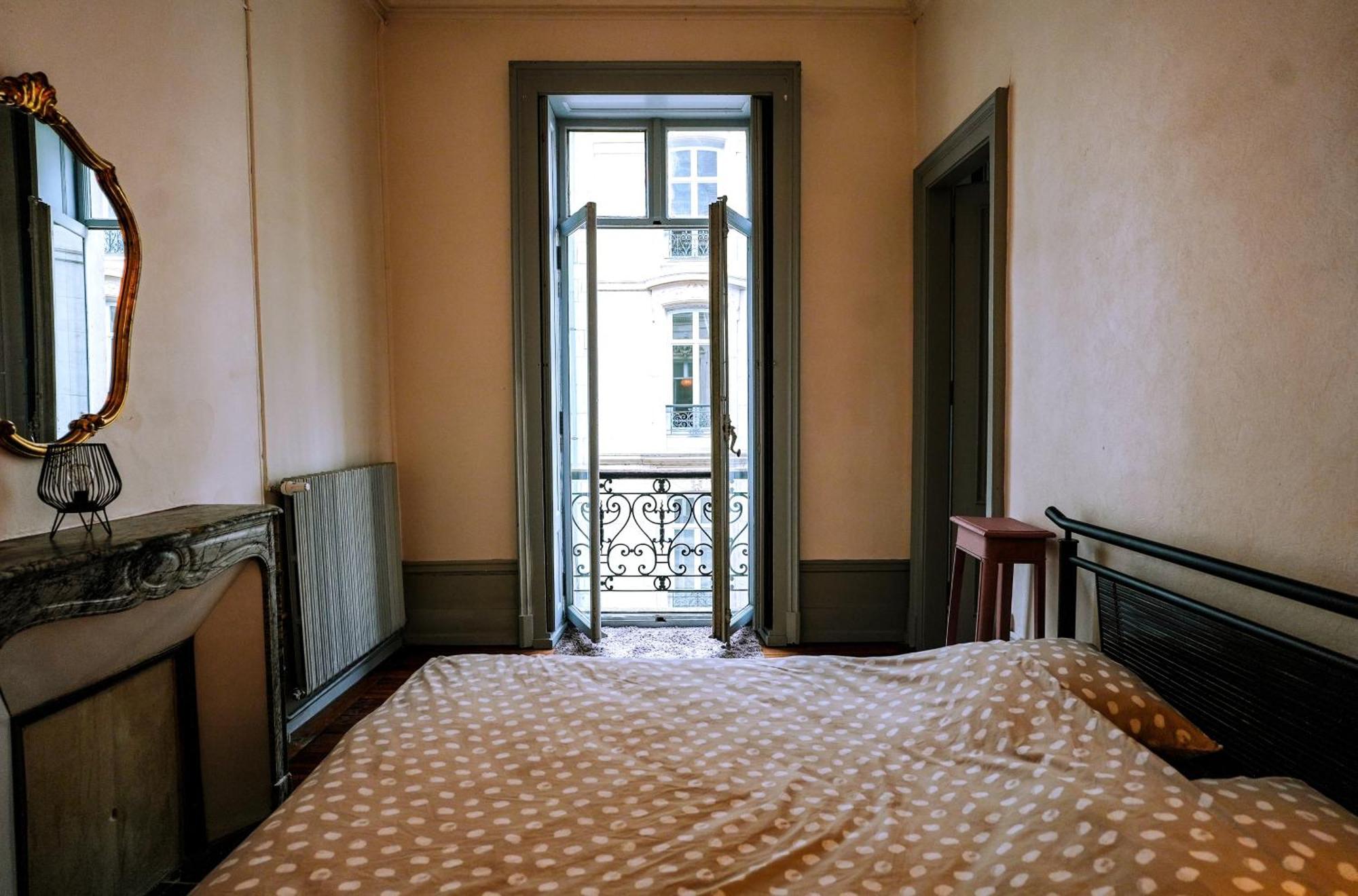 Le St Amour Elegant 2 Chambres *Wifi/Super Centre* Безансон Екстериор снимка